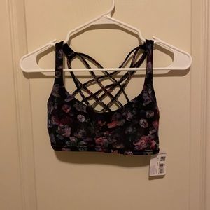 NWT lululemon free to be wild sports bra
